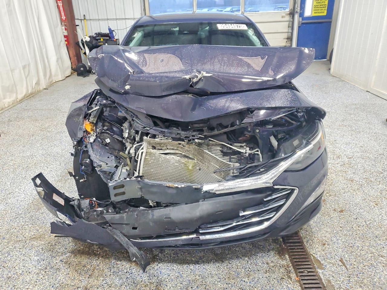 2025 CHEVROLET MALIBU LT photo 5