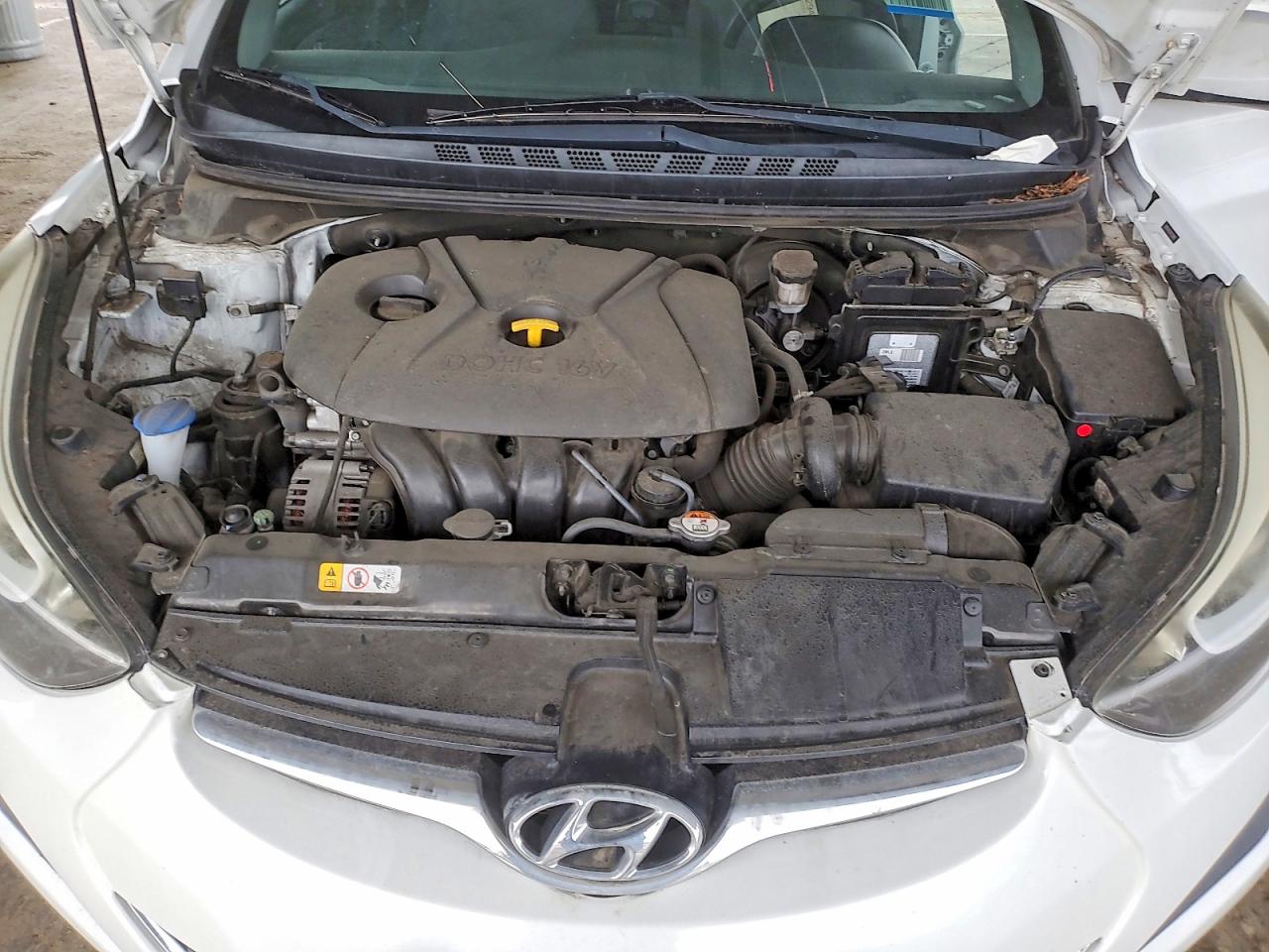 2016 HYUNDAI ELANTRA SE photo 11