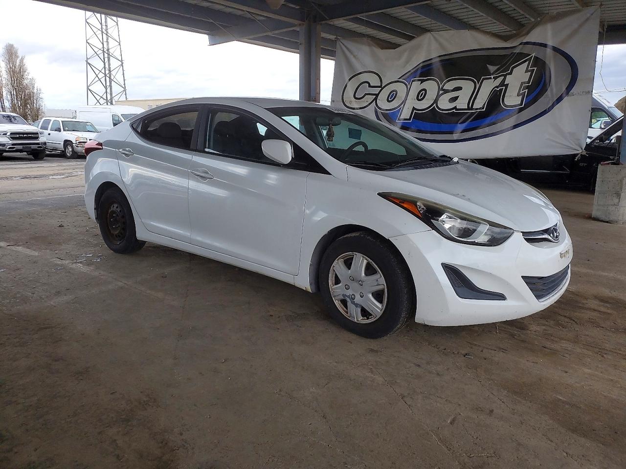 2016 HYUNDAI ELANTRA SE photo 4