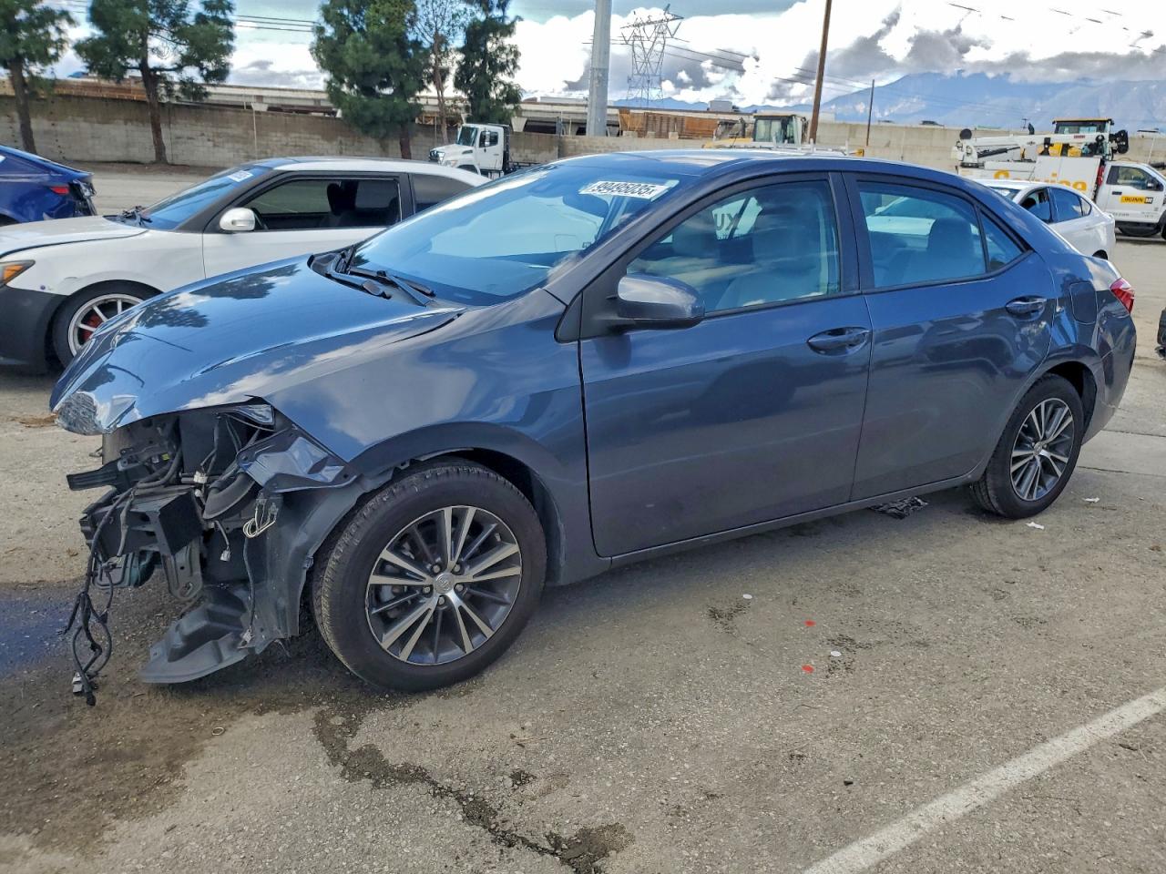 2017 TOYOTA COROLLA