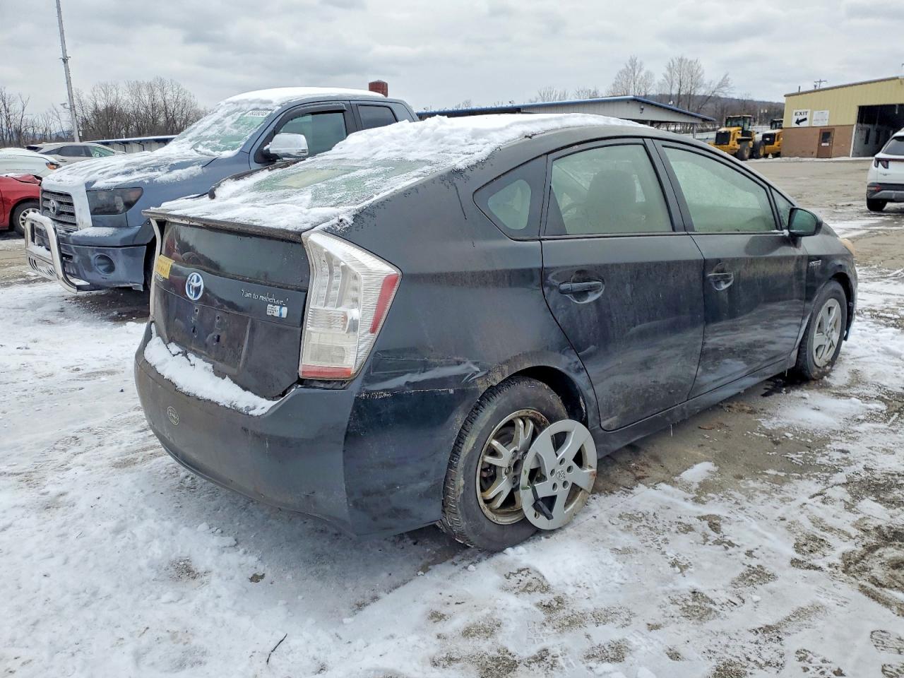 2010 TOYOTA PRIUS photo 3