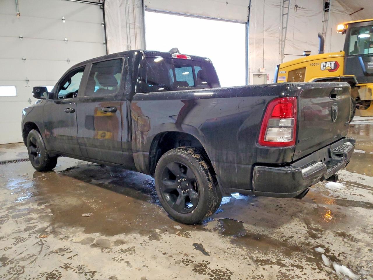 2019 RAM 1500 BIG HORN photo 2