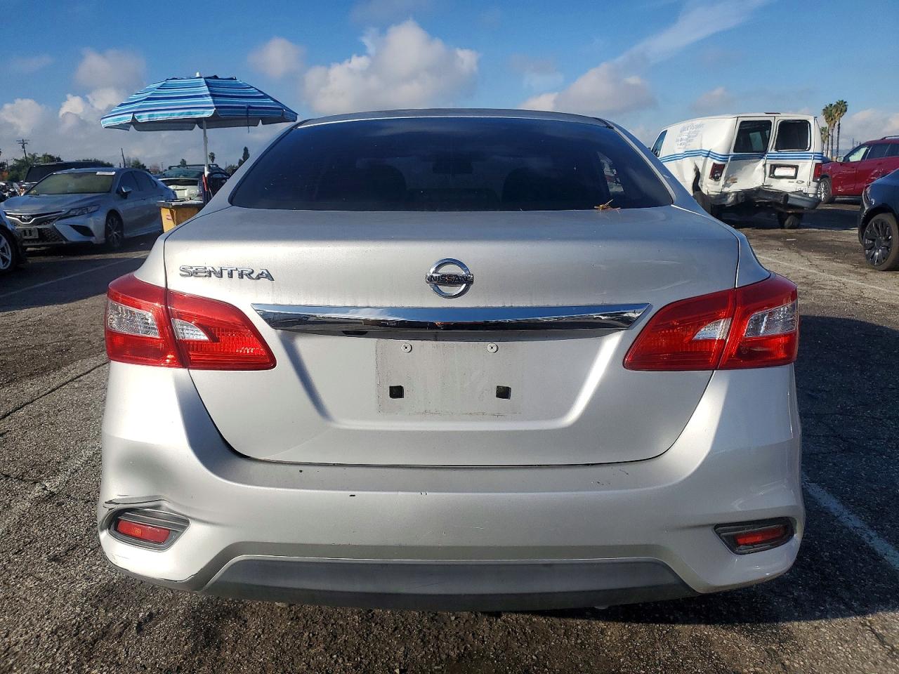 2019 NISSAN SENTRA S photo 6
