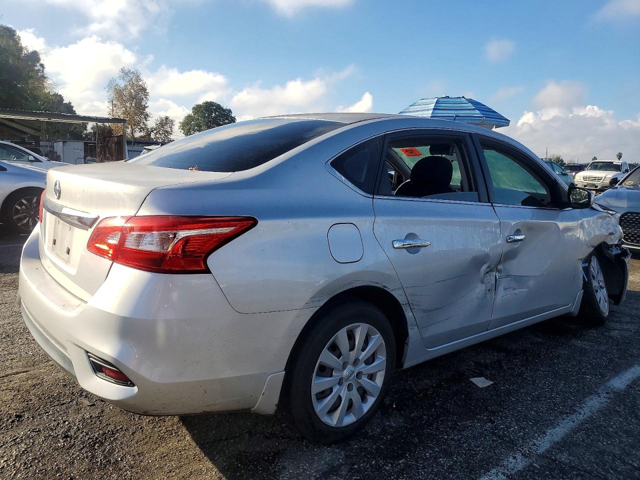 2019 NISSAN SENTRA S photo 3