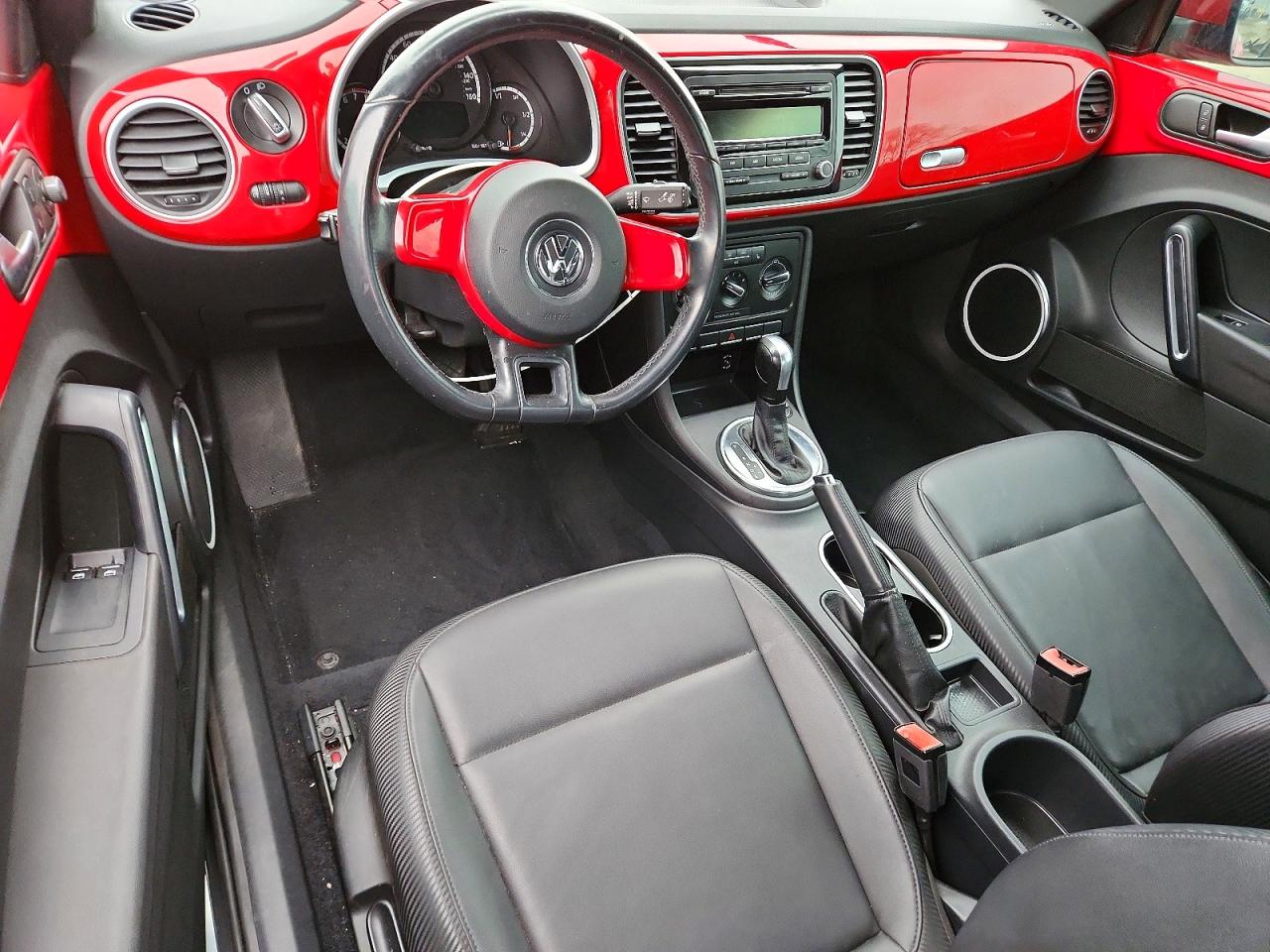 2013 VOLKSWAGEN BEETLE photo 8