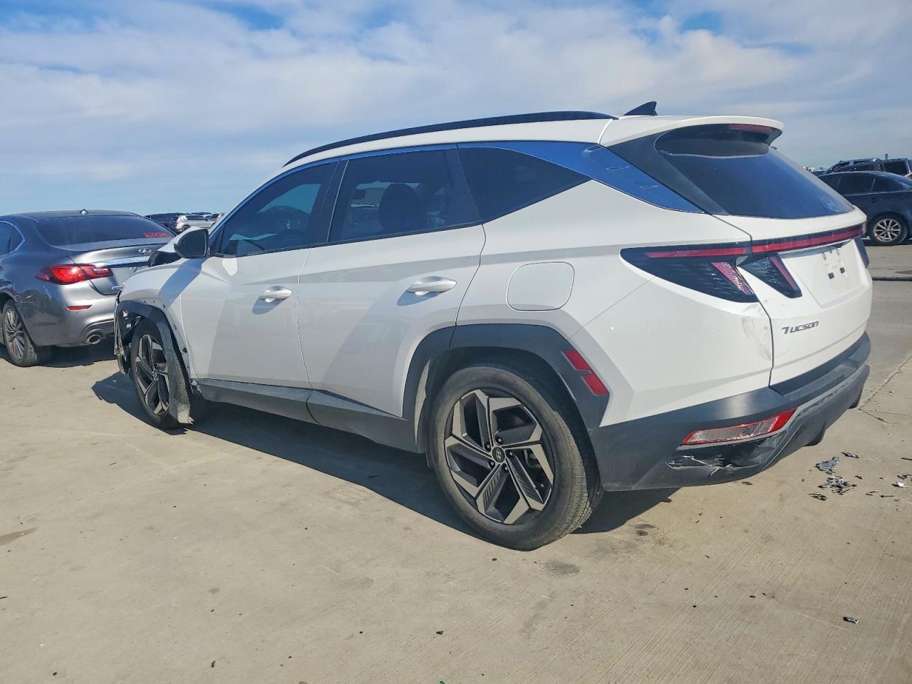 2024 HYUNDAI TUCSON SEL photo 3