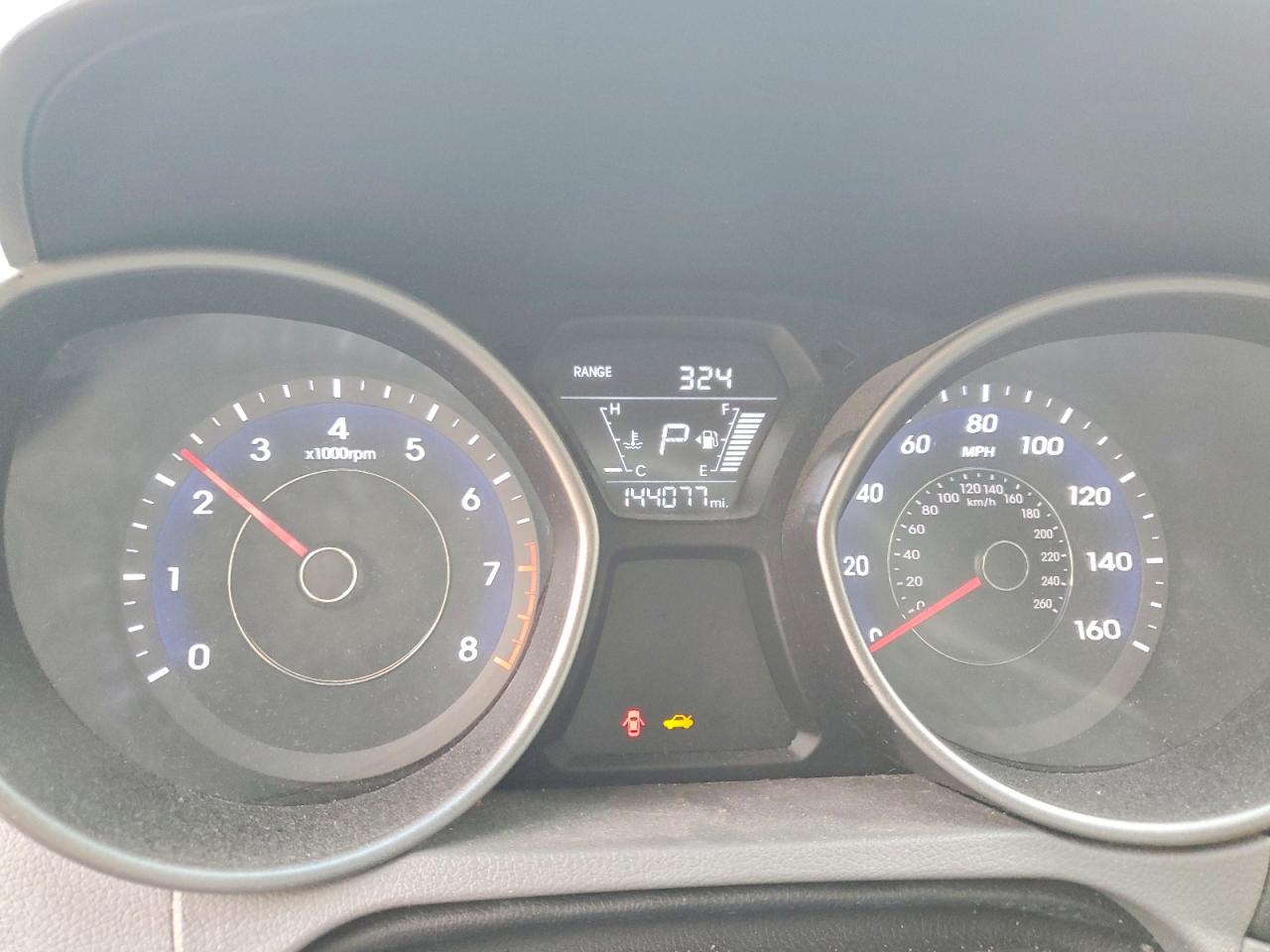 2015 HYUNDAI ELANTRA SE photo 9