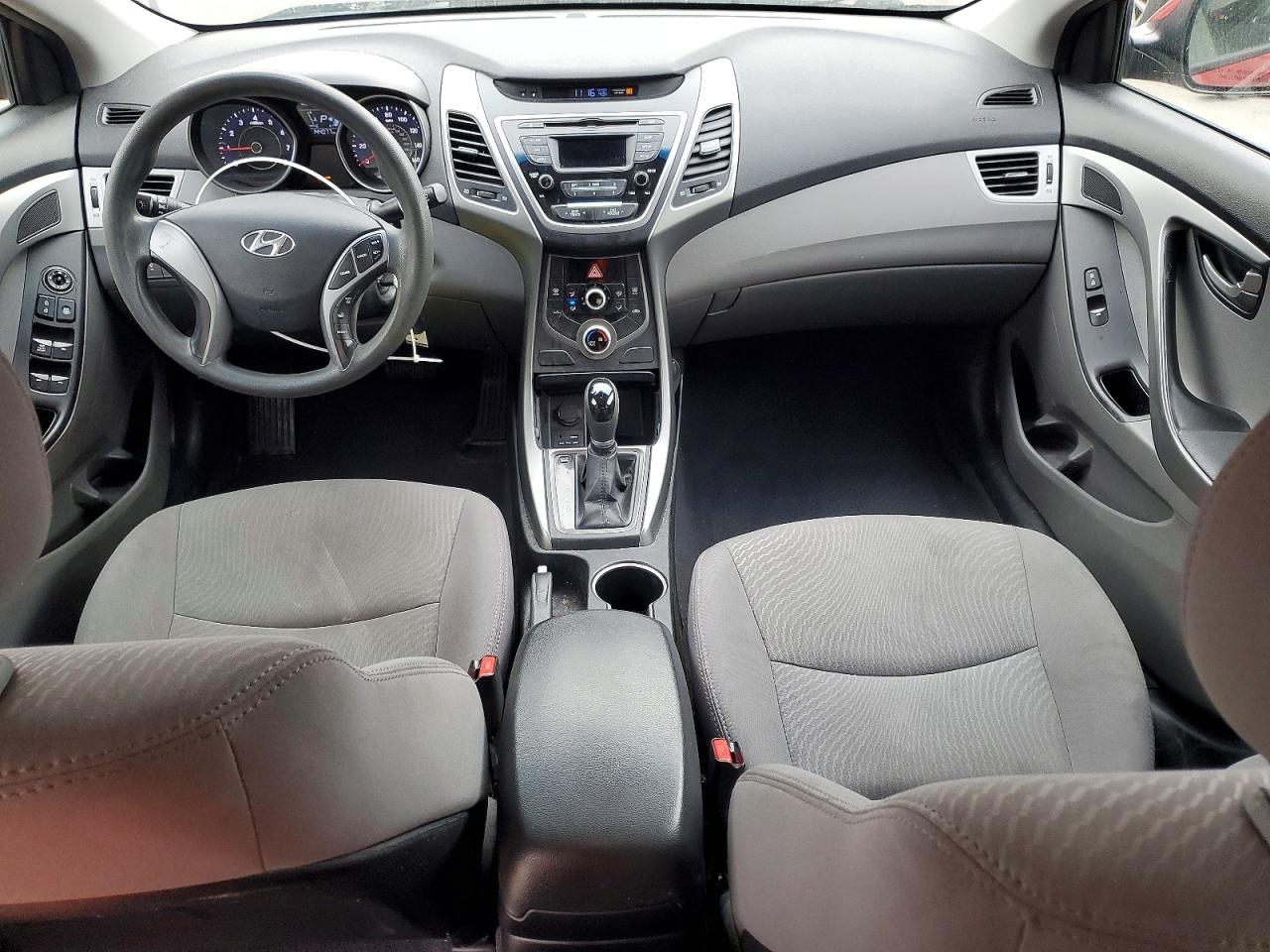 2015 HYUNDAI ELANTRA SE photo 8