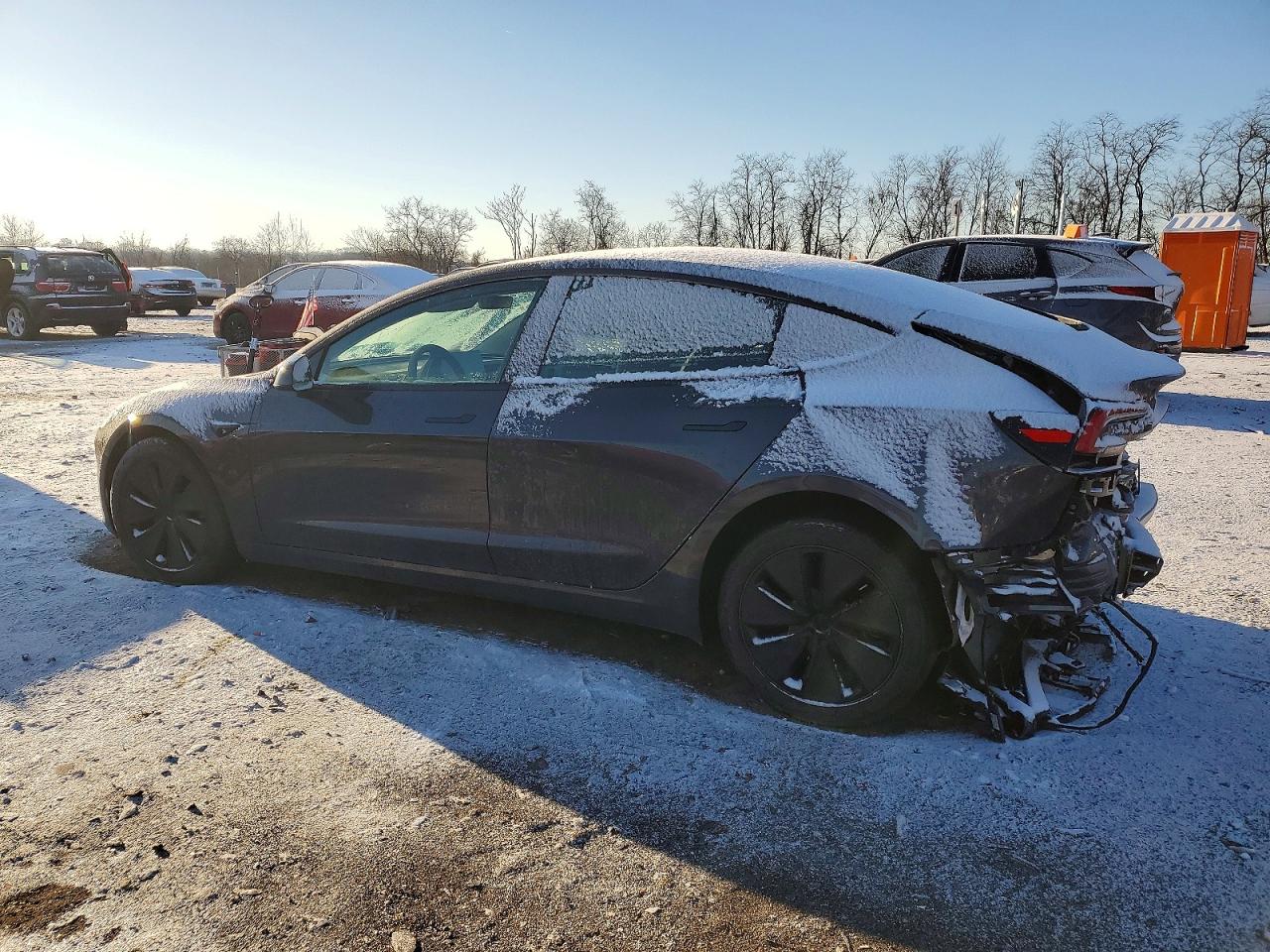 2024 TESLA MODEL 3 photo 2