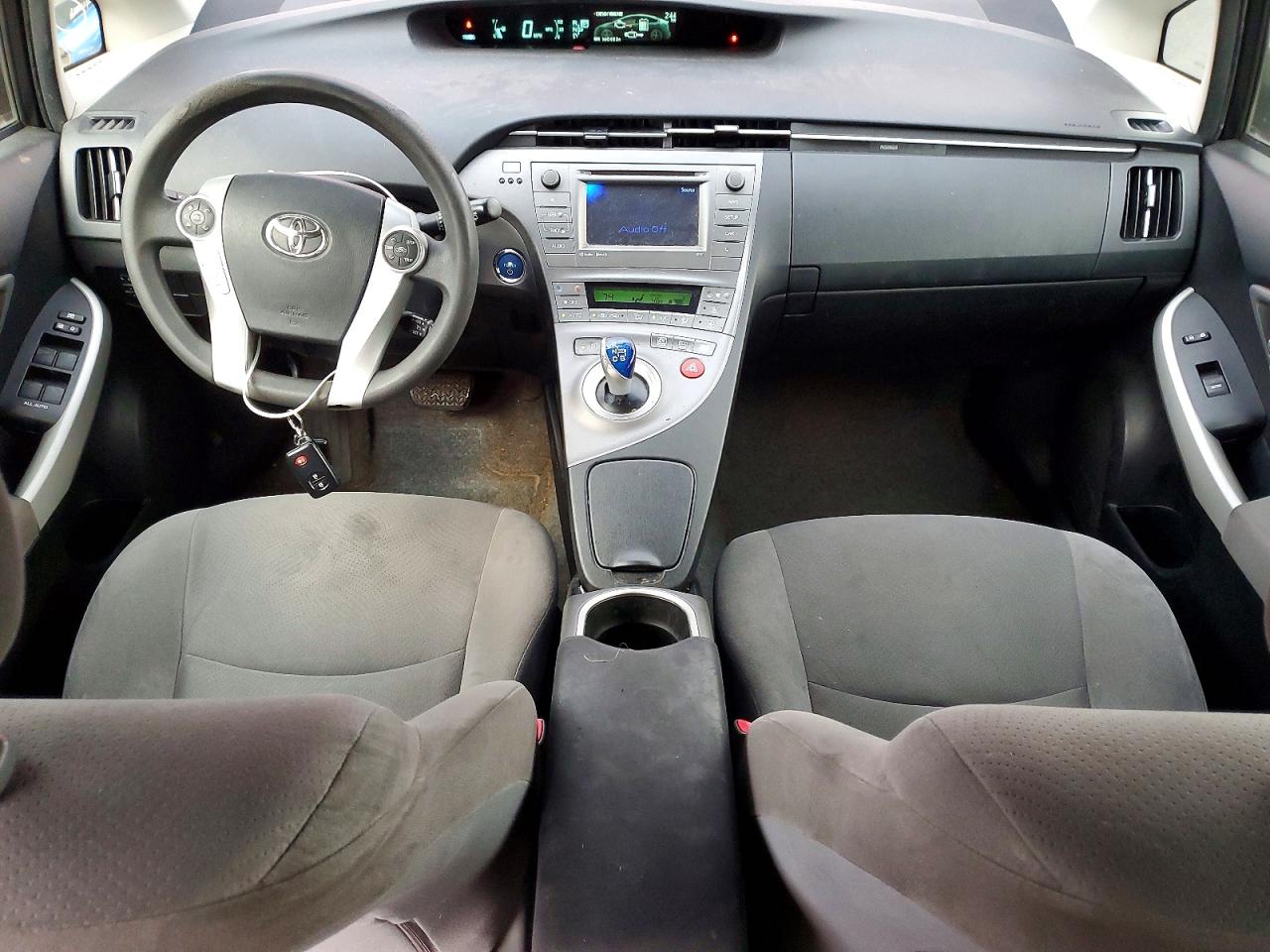 2012 TOYOTA PRIUS photo 8