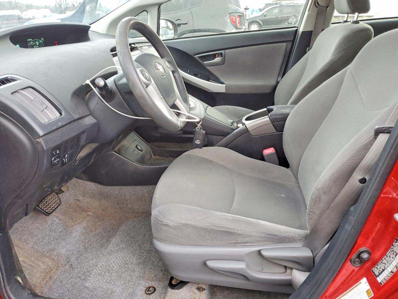 2012 TOYOTA PRIUS photo 7