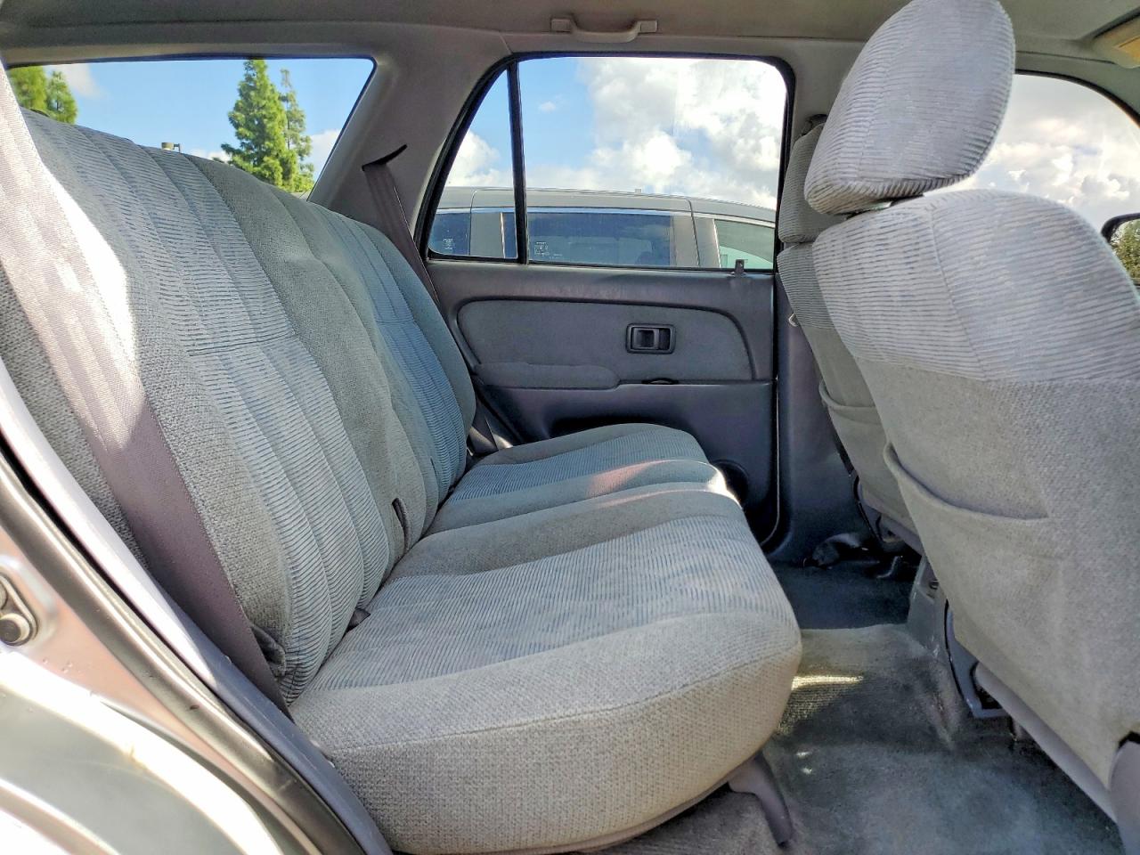 1999 TOYOTA 4RUNNER SR5 photo 11