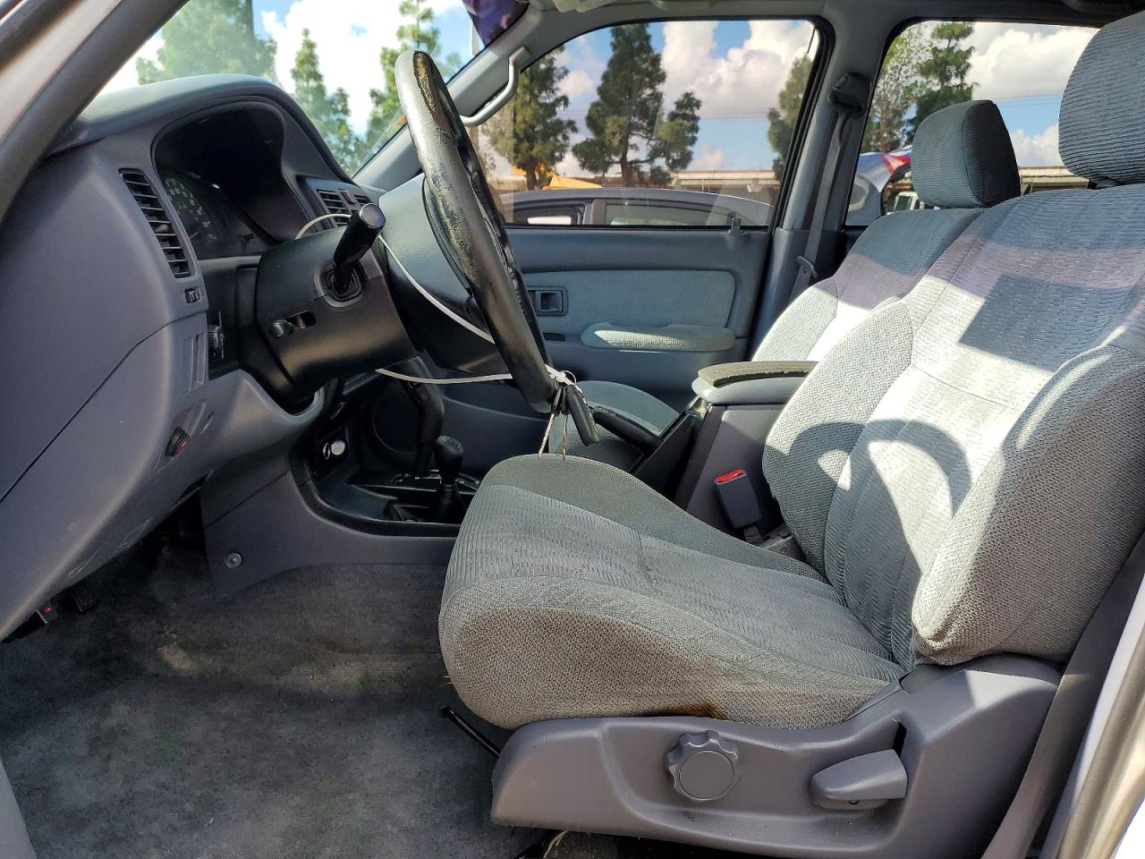 1999 TOYOTA 4RUNNER SR5 photo 7