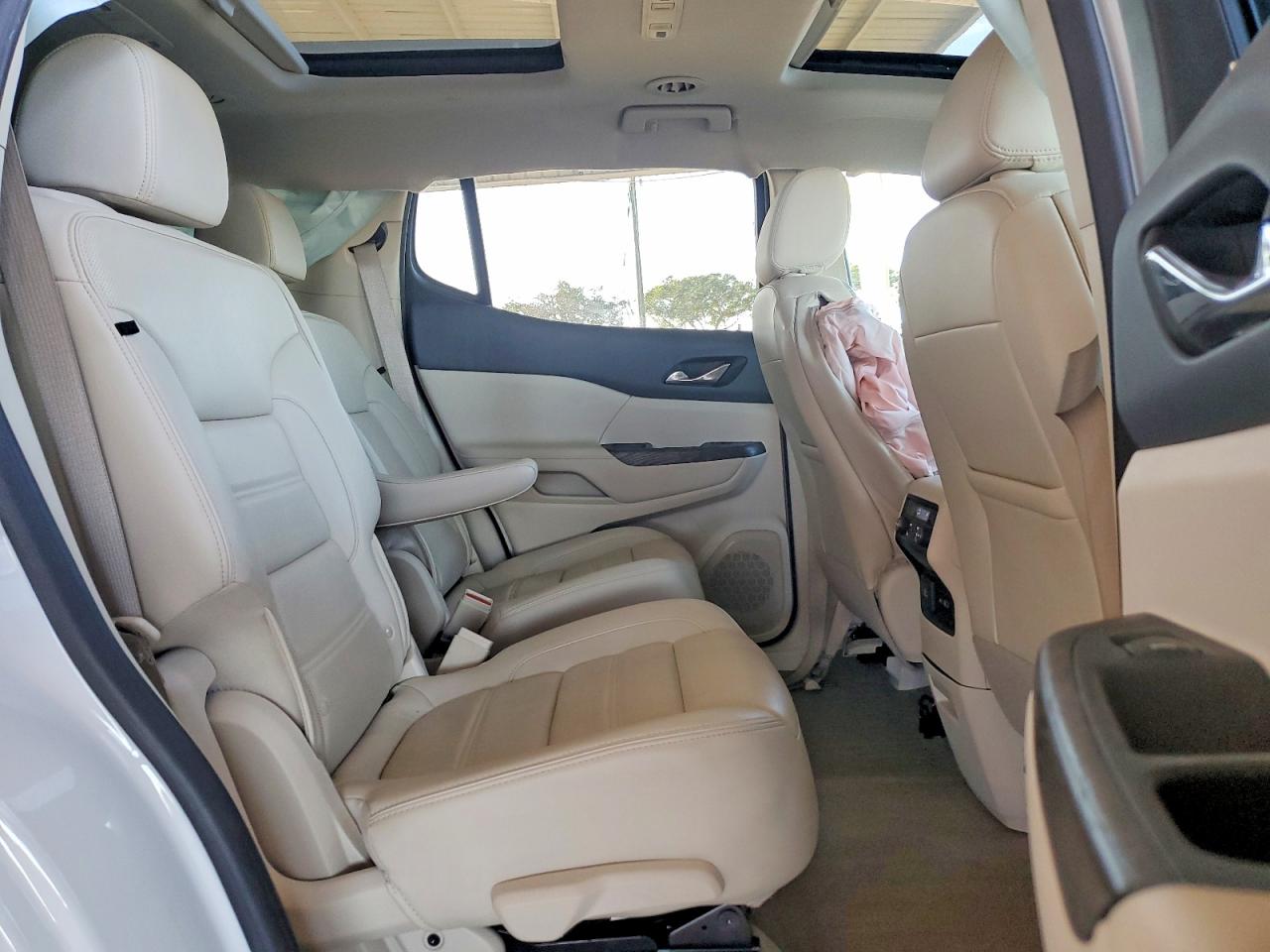 2023 GMC ACADIA DENALI photo 11