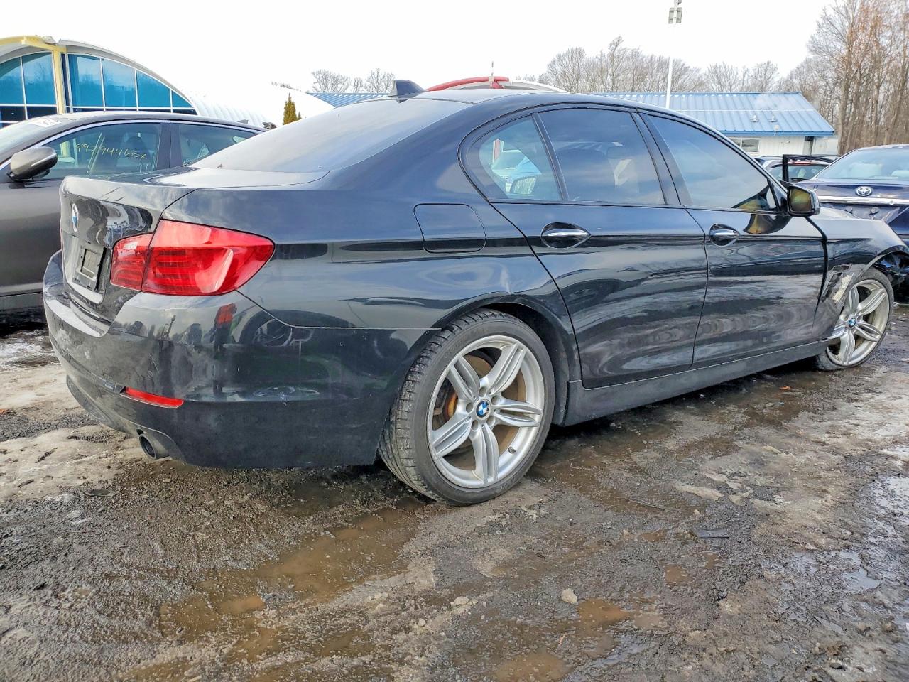 2011 BMW 535 XI photo 3