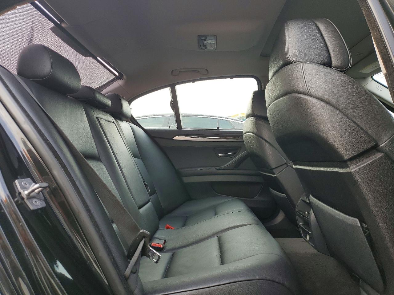 2011 BMW 535 XI photo 10