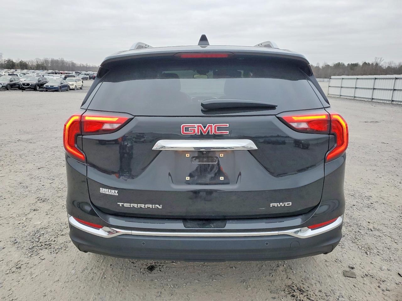 2020 GMC TERRAIN SLT photo 6