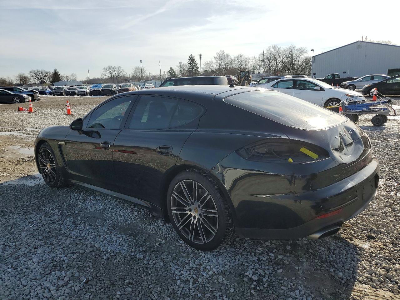 2016 PORSCHE PANAMERA 2 photo 2