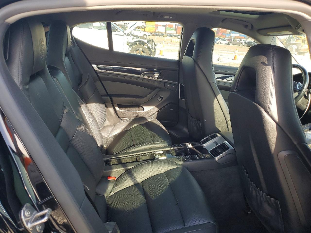 2016 PORSCHE PANAMERA 2 photo 10