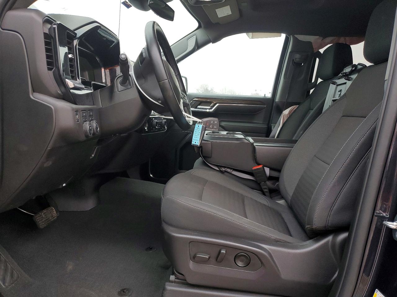 2024 CHEVROLET SILVERADO K1500 RST photo 7