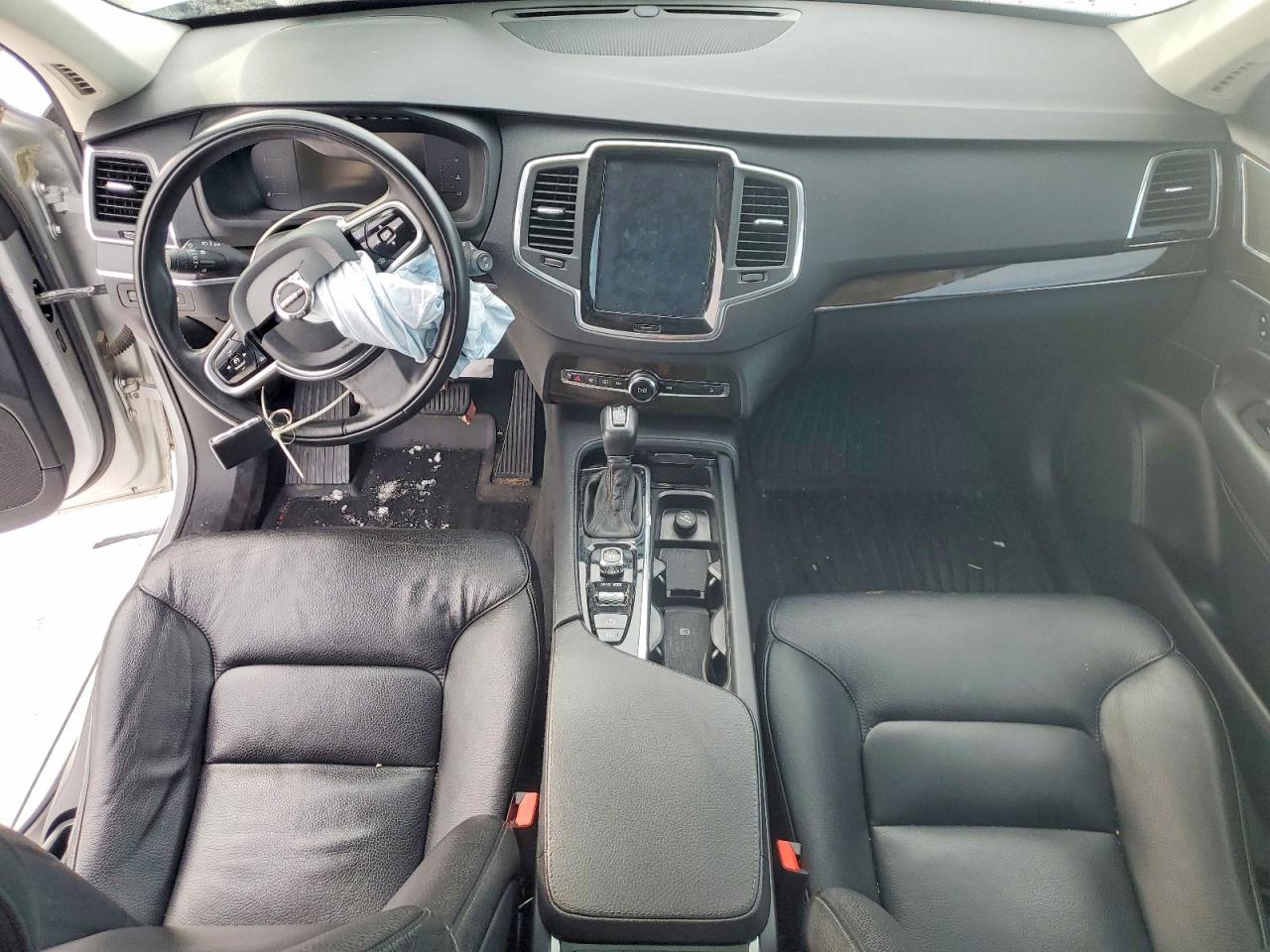 2018 VOLVO XC90 T5 photo 8