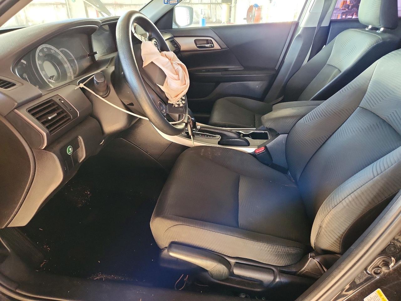 2015 HONDA ACCORD LX photo 7