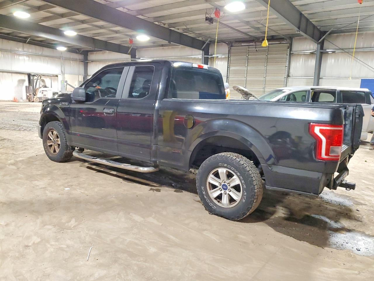 2015 FORD F150 SUPER CAB photo 2
