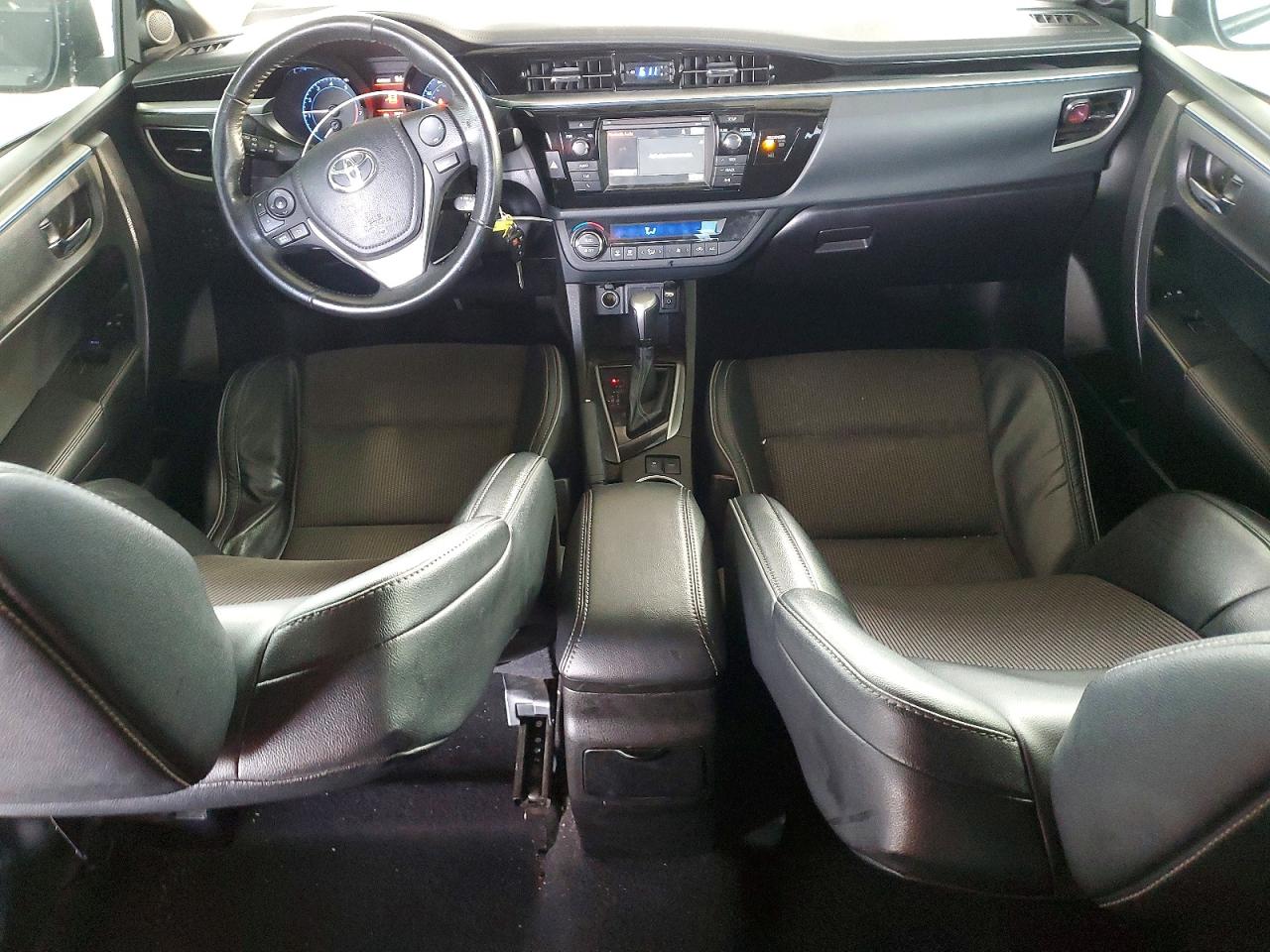 2015 TOYOTA COROLLA L photo 8