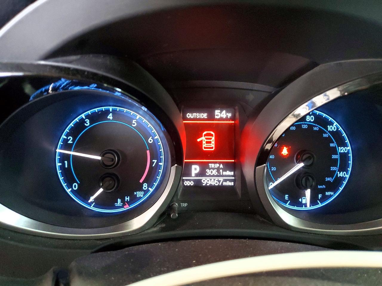 2015 TOYOTA COROLLA L photo 9
