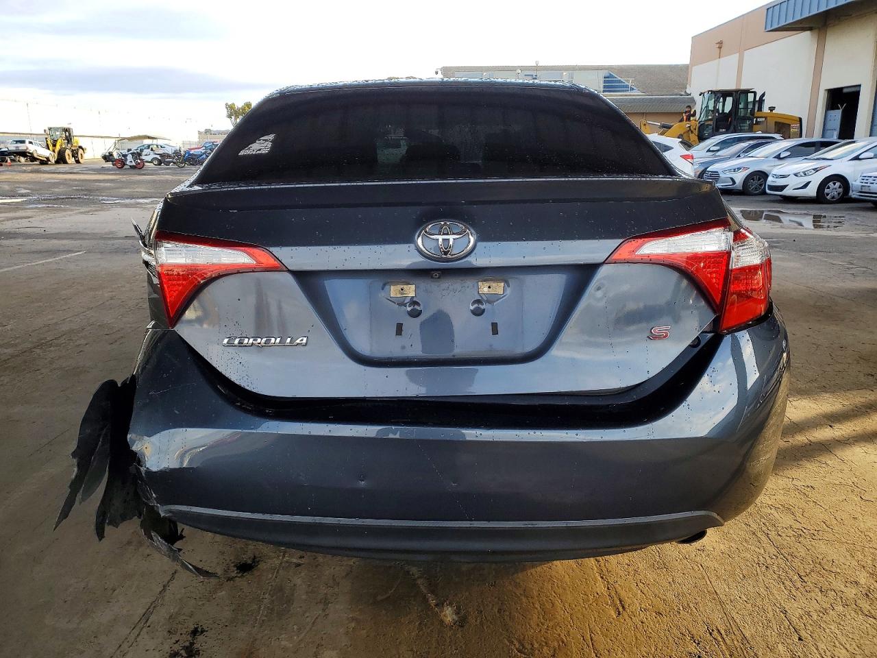 2015 TOYOTA COROLLA L photo 6