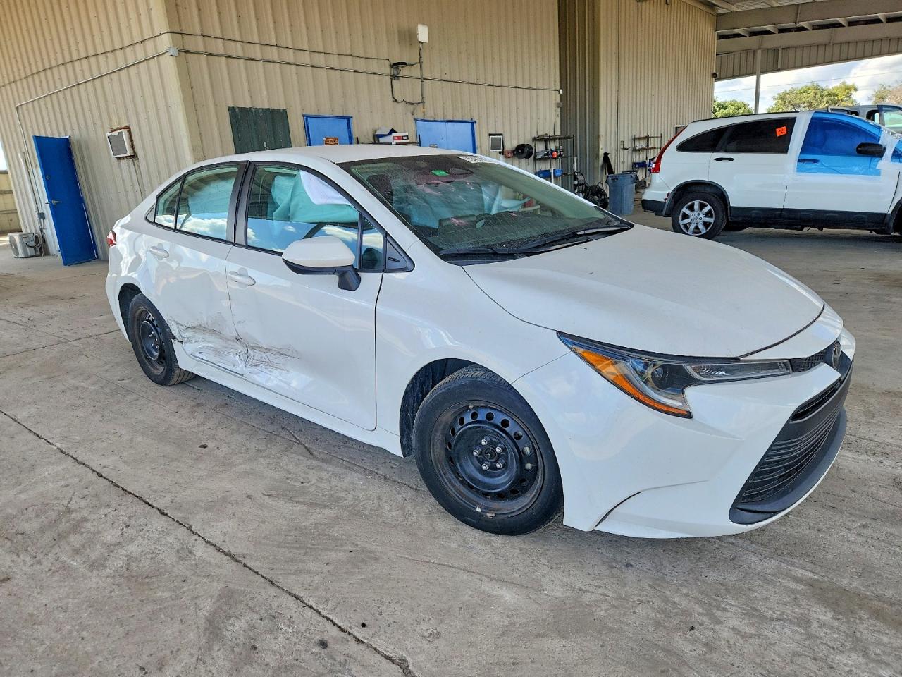 2023 TOYOTA COROLLA LE photo 4