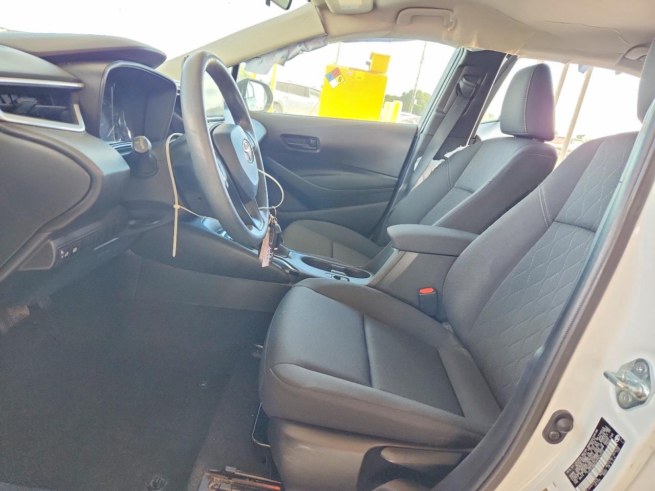 2023 TOYOTA COROLLA LE photo 7