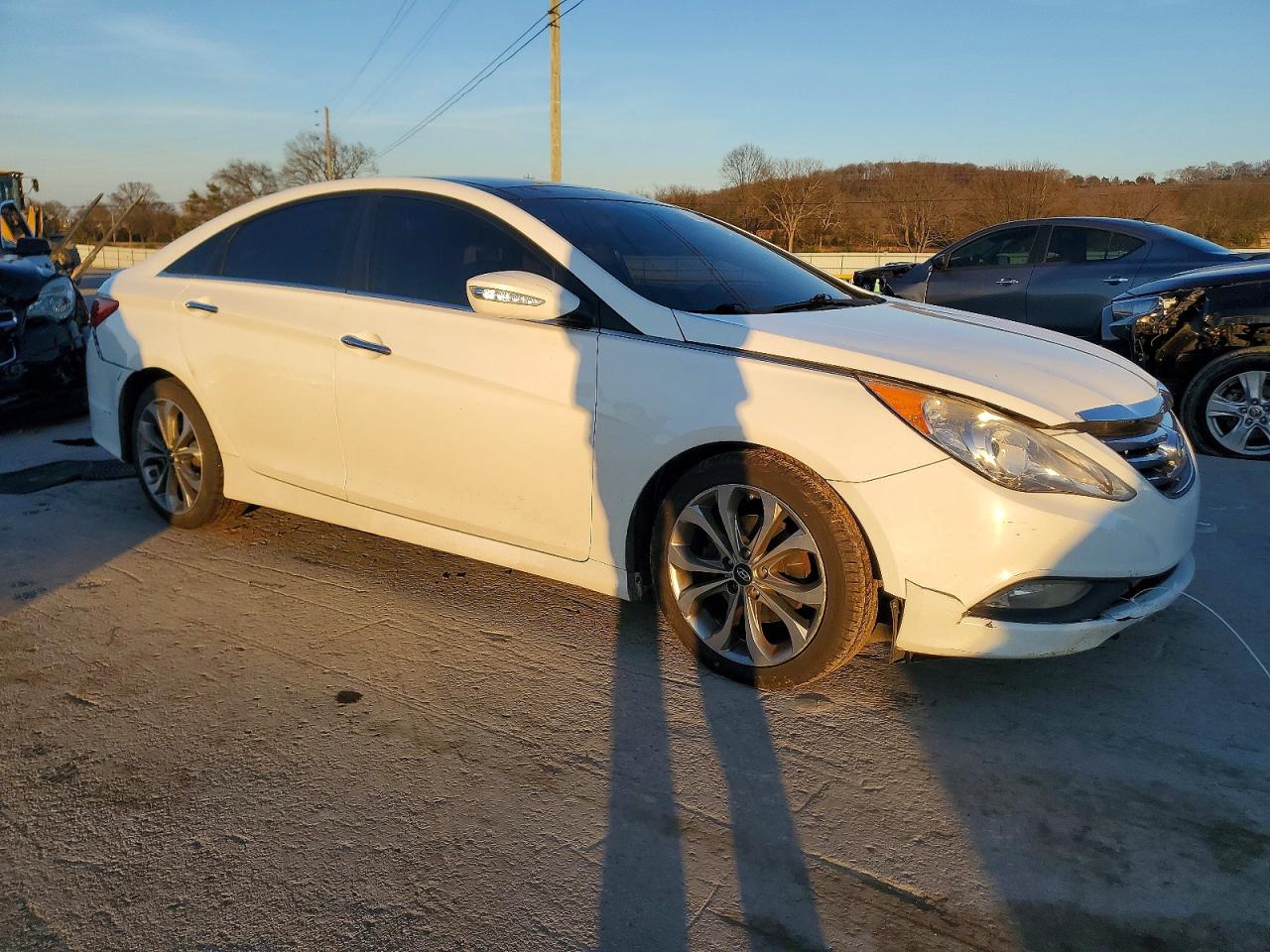 2014 HYUNDAI SONATA SE photo 4
