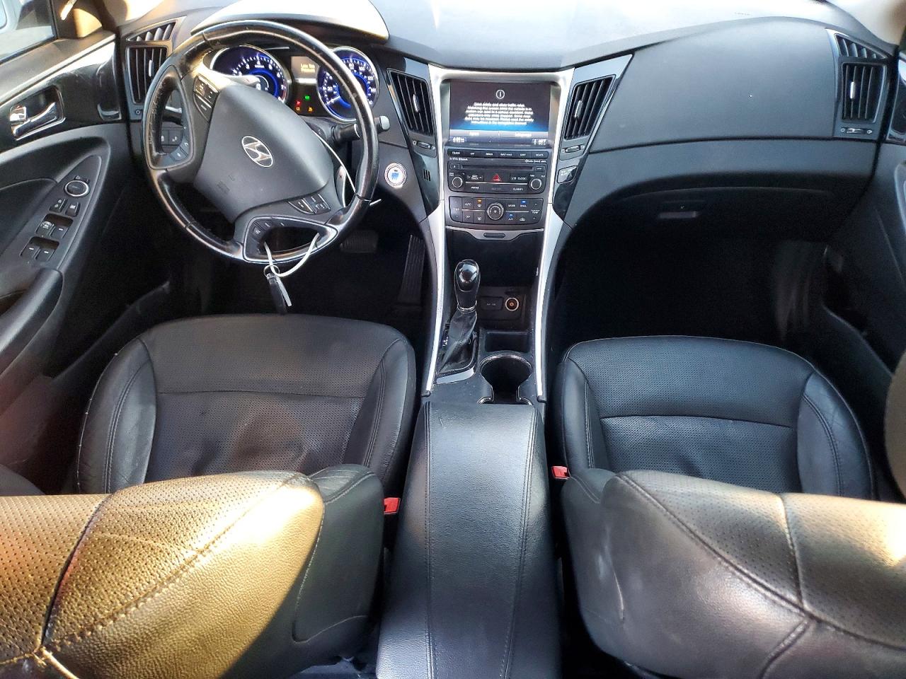2014 HYUNDAI SONATA SE photo 8