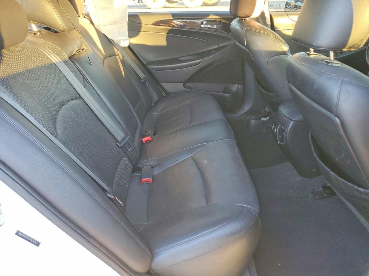 2014 HYUNDAI SONATA SE photo 10