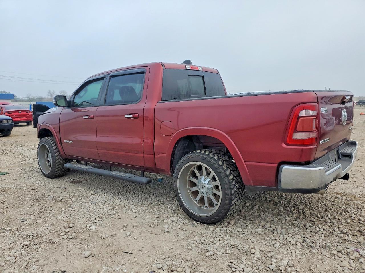 2019 RAM 1500 LARAMIE photo 2
