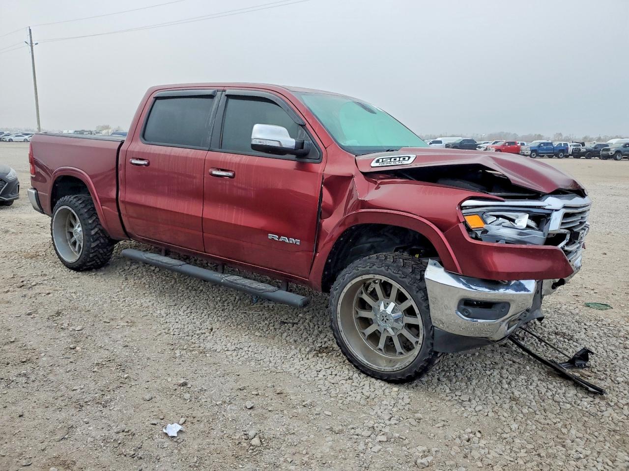 2019 RAM 1500 LARAMIE photo 4