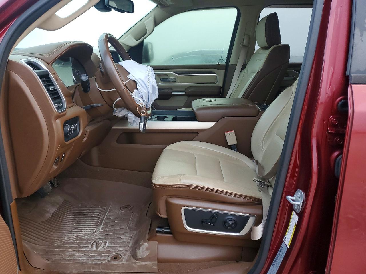 2019 RAM 1500 LARAMIE photo 7