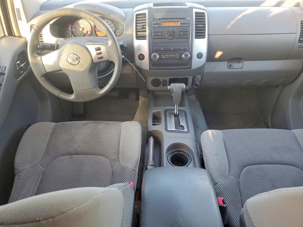 2011 NISSAN FRONTIER S photo 8