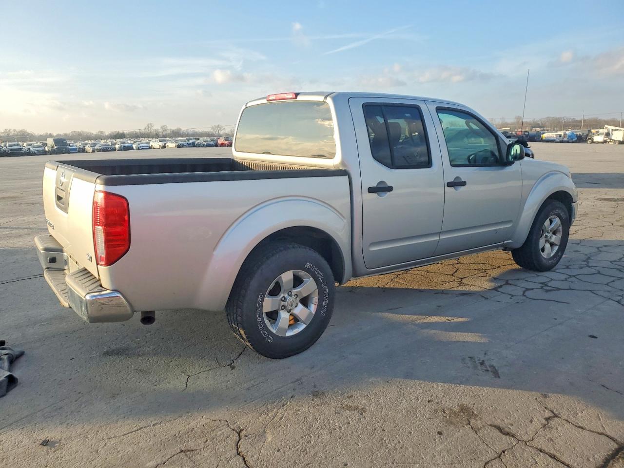 2011 NISSAN FRONTIER S photo 3