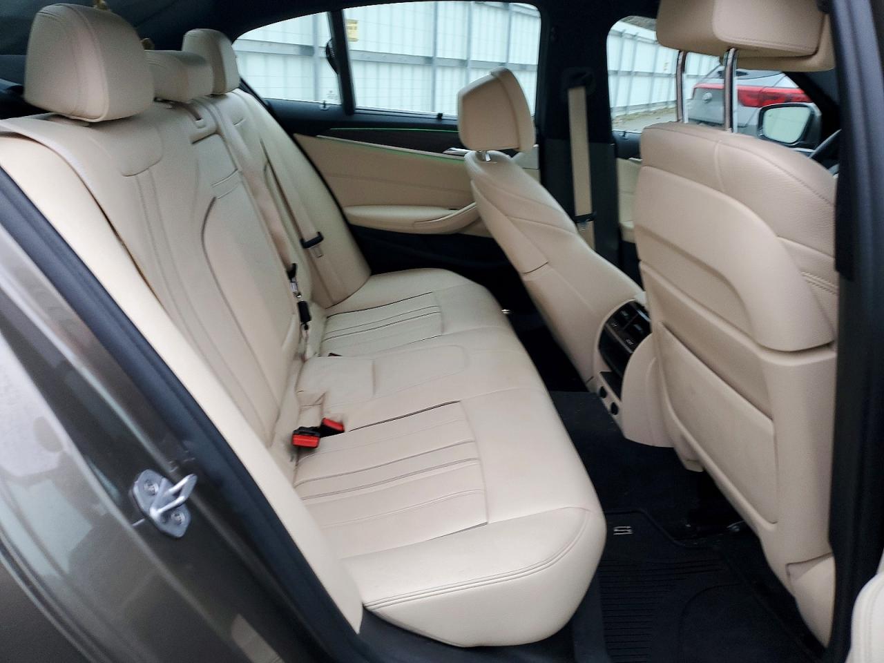 2018 BMW 530 XI photo 10