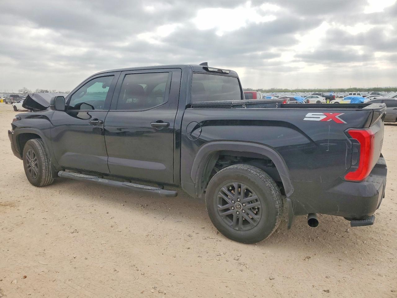 2024 TOYOTA TUNDRA CREWMAX SR photo 2