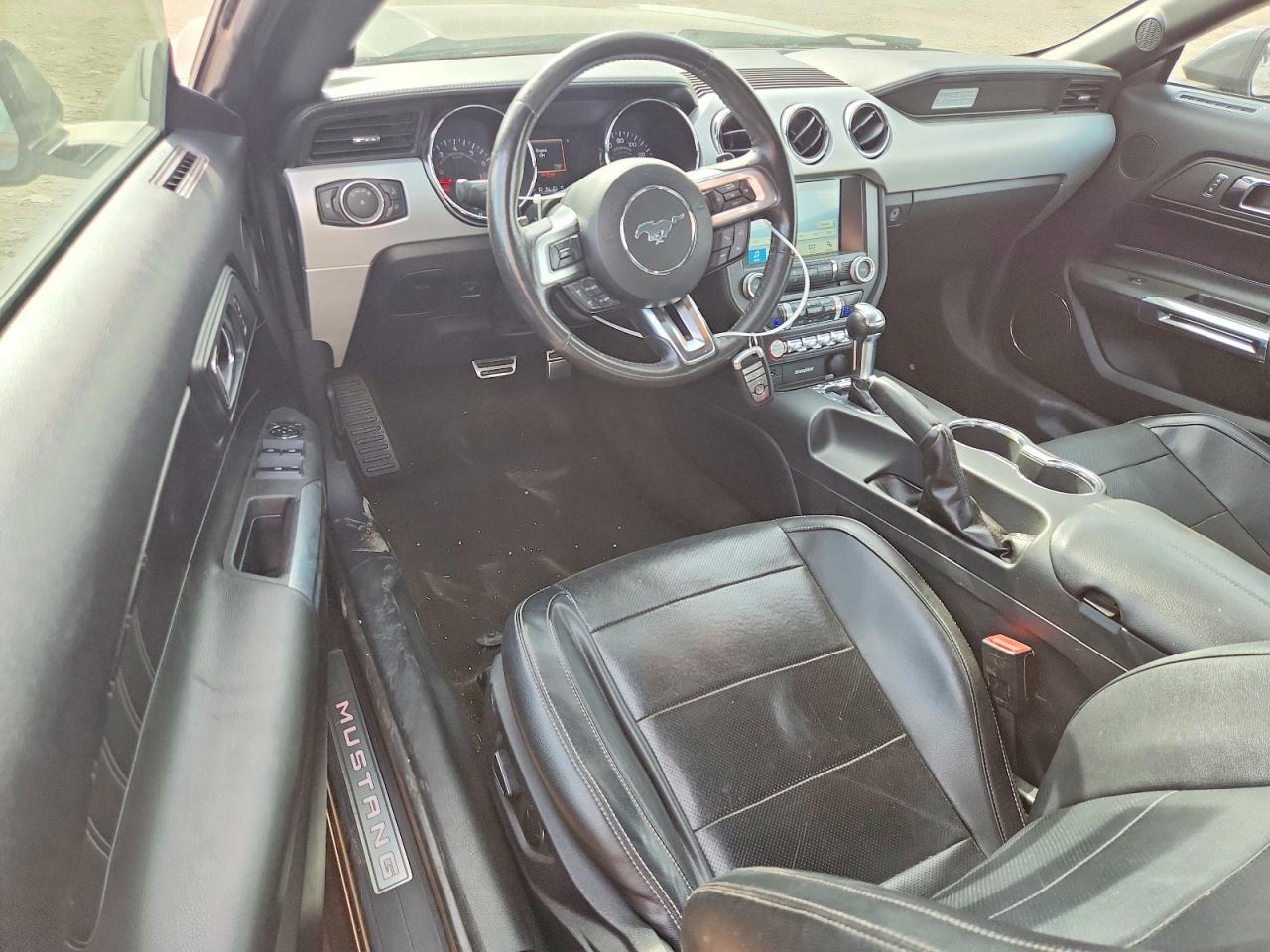 2016 FORD MUSTANG photo 8