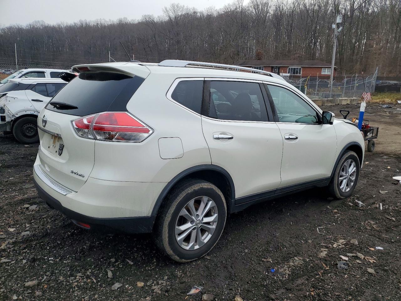 2016 NISSAN ROGUE S photo 3