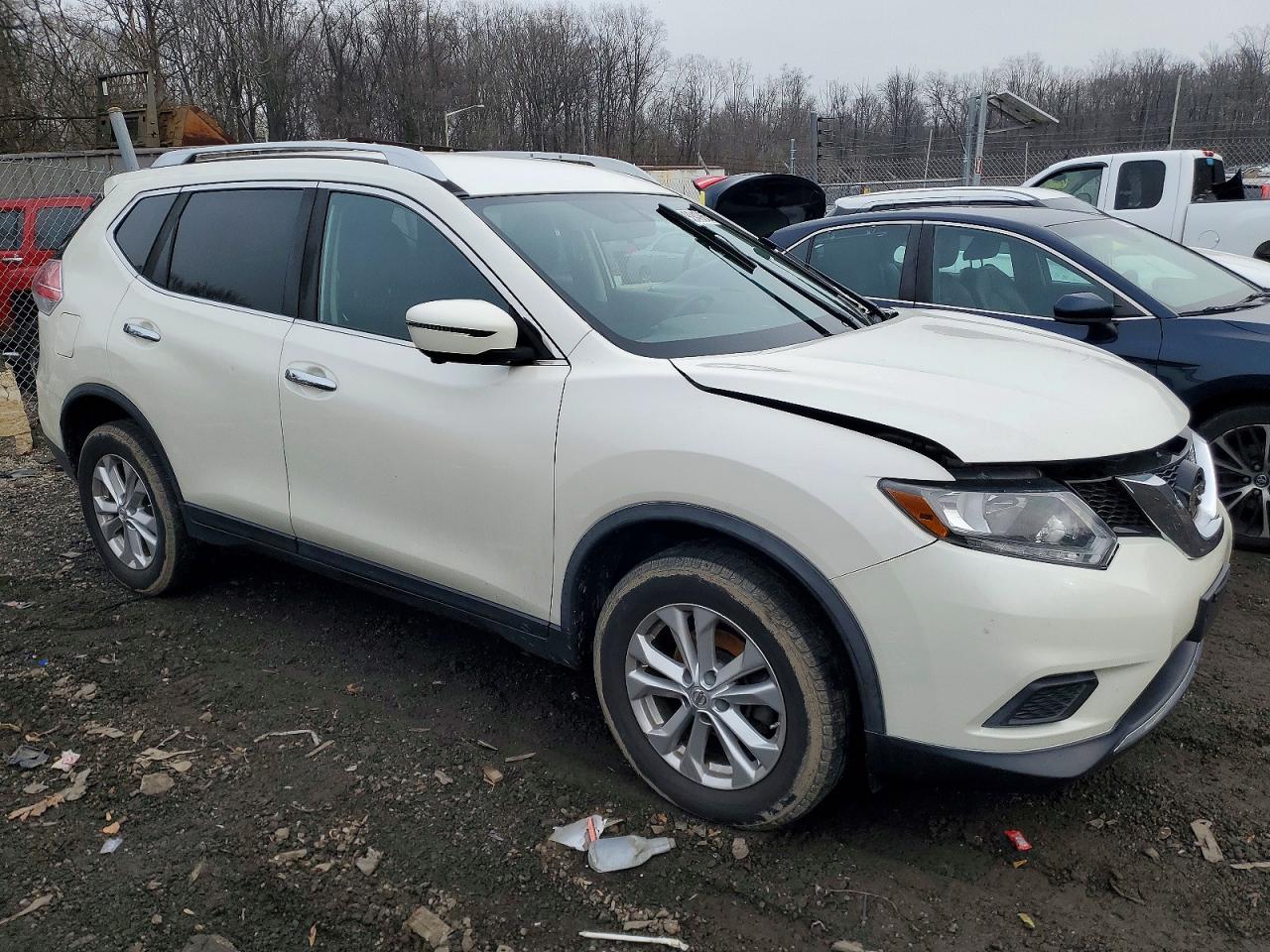 2016 NISSAN ROGUE S photo 4