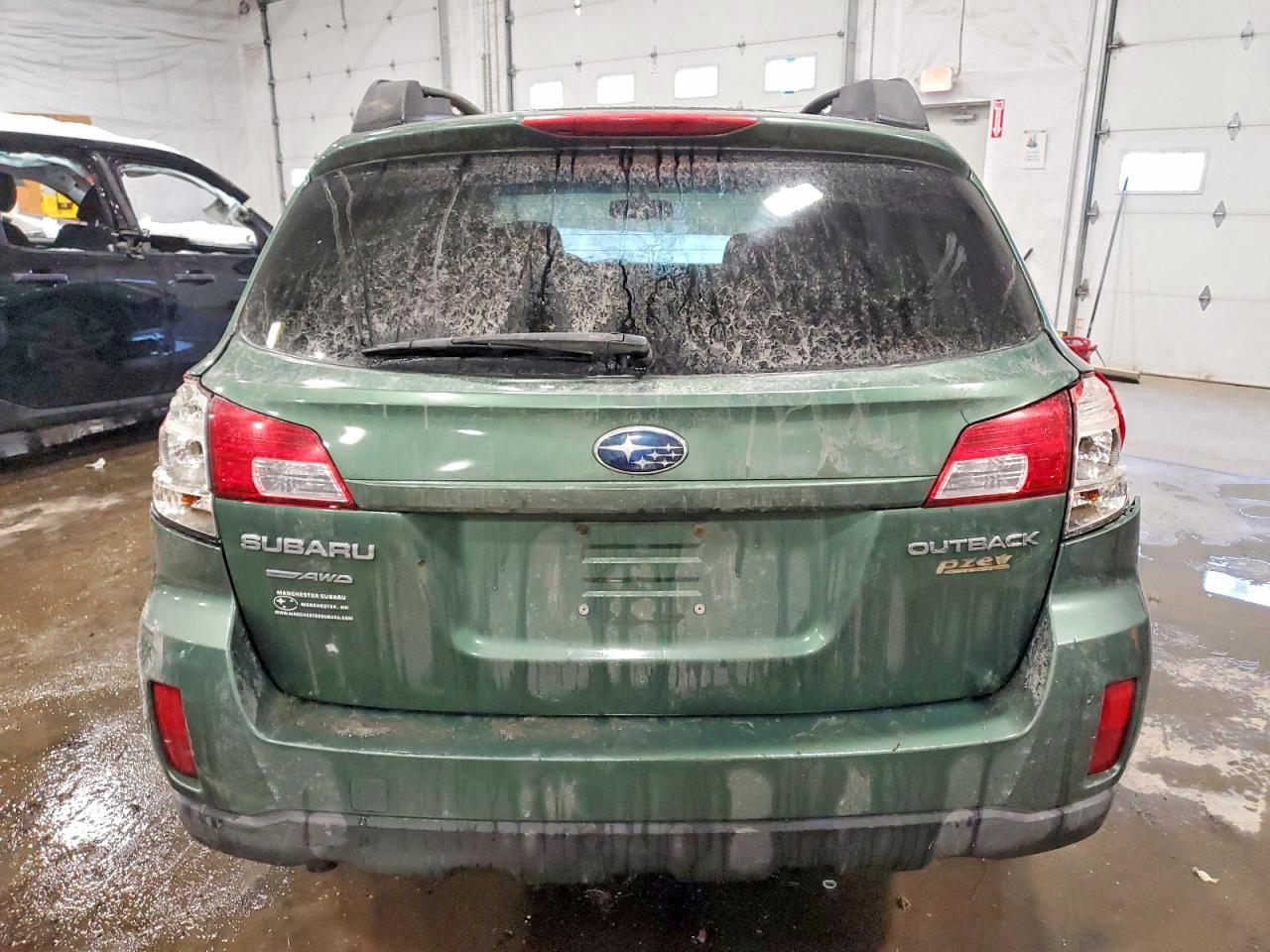 2010 SUBARU OUTBACK 2.5I LIMITED photo 6