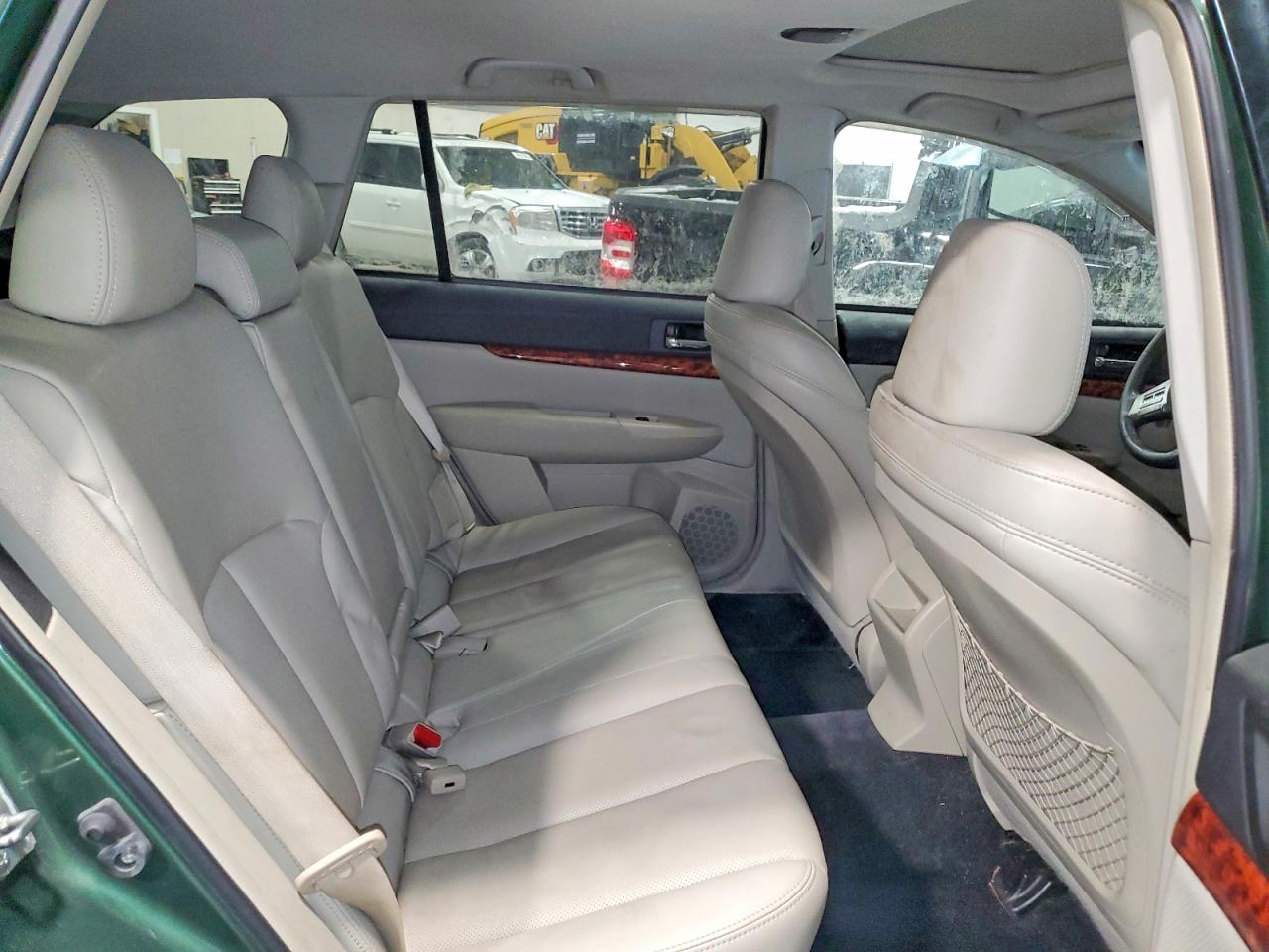 2010 SUBARU OUTBACK 2.5I LIMITED photo 11