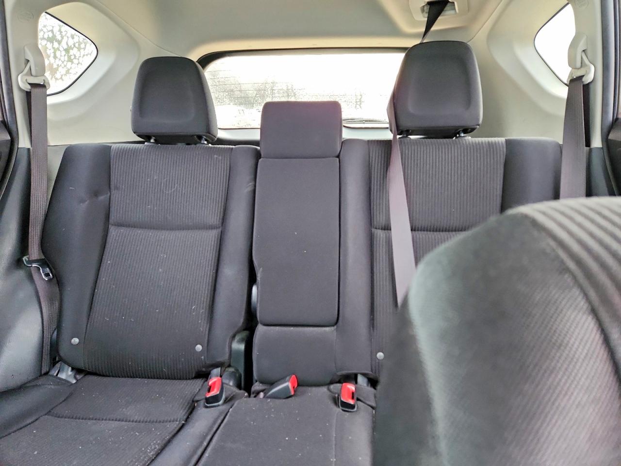 2015 TOYOTA RAV4 LE photo 10