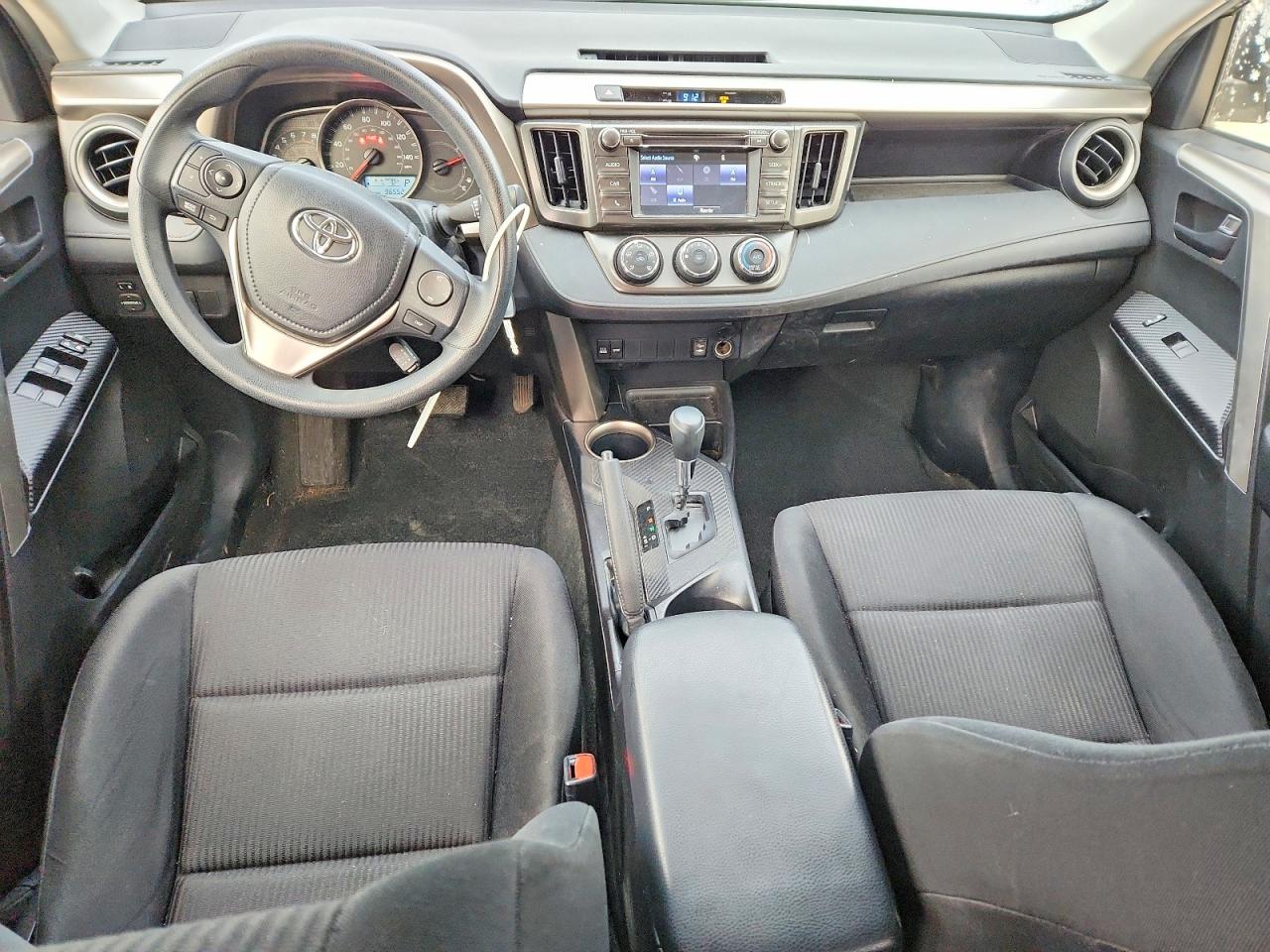 2015 TOYOTA RAV4 LE photo 8