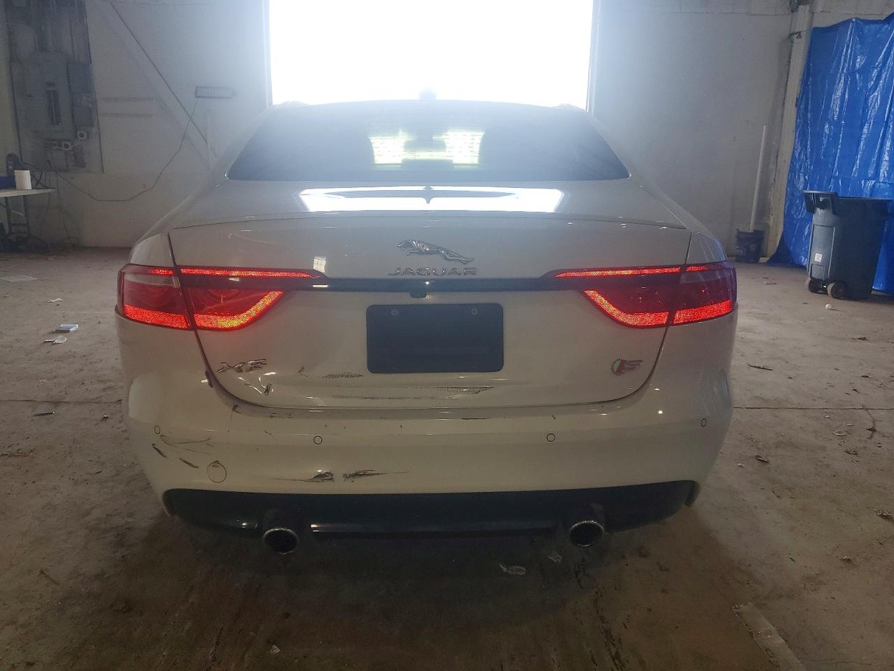 2016 JAGUAR XF S photo 6